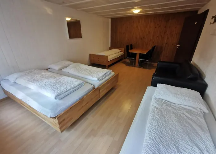 Linda Apartment 33